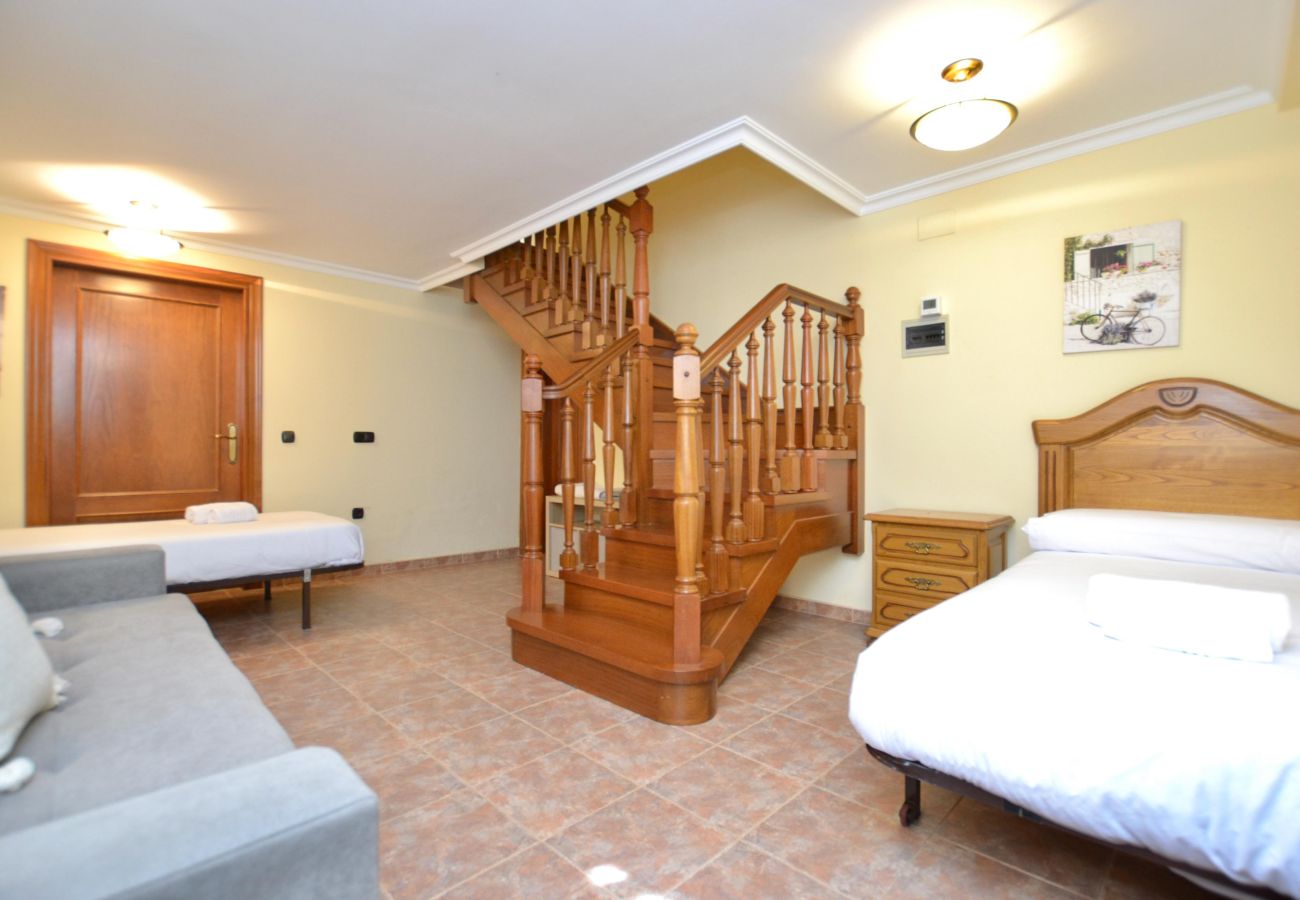 House in Villaviciosa - 210A Casa Linares Amplia casa en Villaviciosa House in Villaviciosa - 210A Casa Linares Amplia casa en Villaviciosa