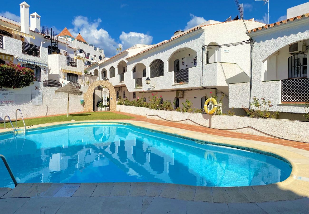 Apartment in Nerja - Verano Azul Seasun 90B by Casasol