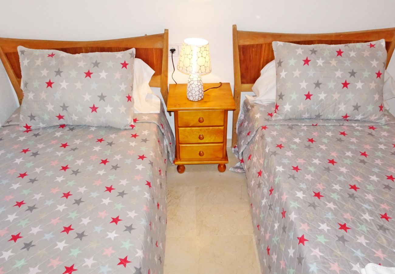 Apartment in Gandía - RIOJA SALINAS IV - 3 - 8º - 16