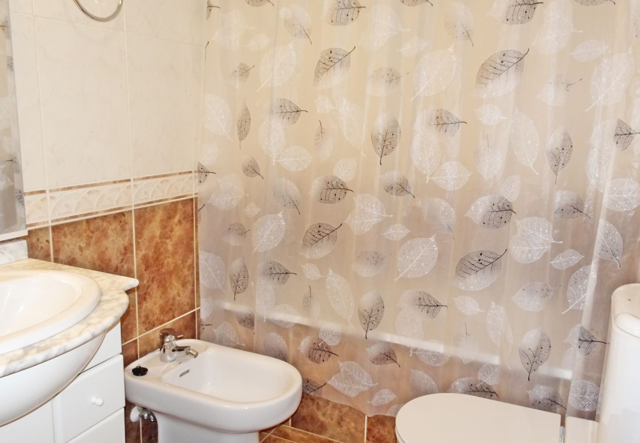 Apartment in Gandía - RIOJA SALINAS IV - 3 - 8º - 16