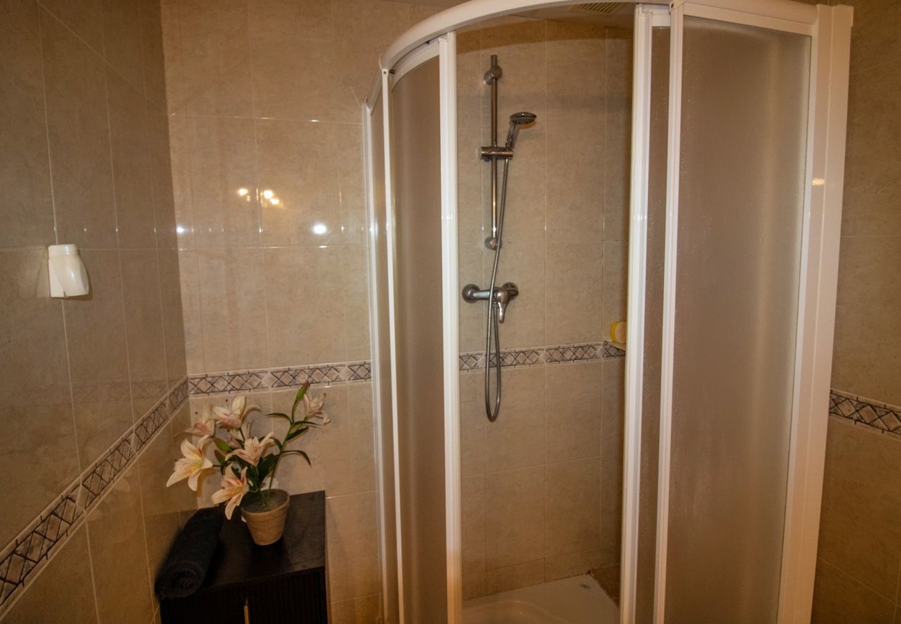 Apartment in Alcocebre / Alcossebre - Bajo con terraza y piscina PLAYA CARGADOR