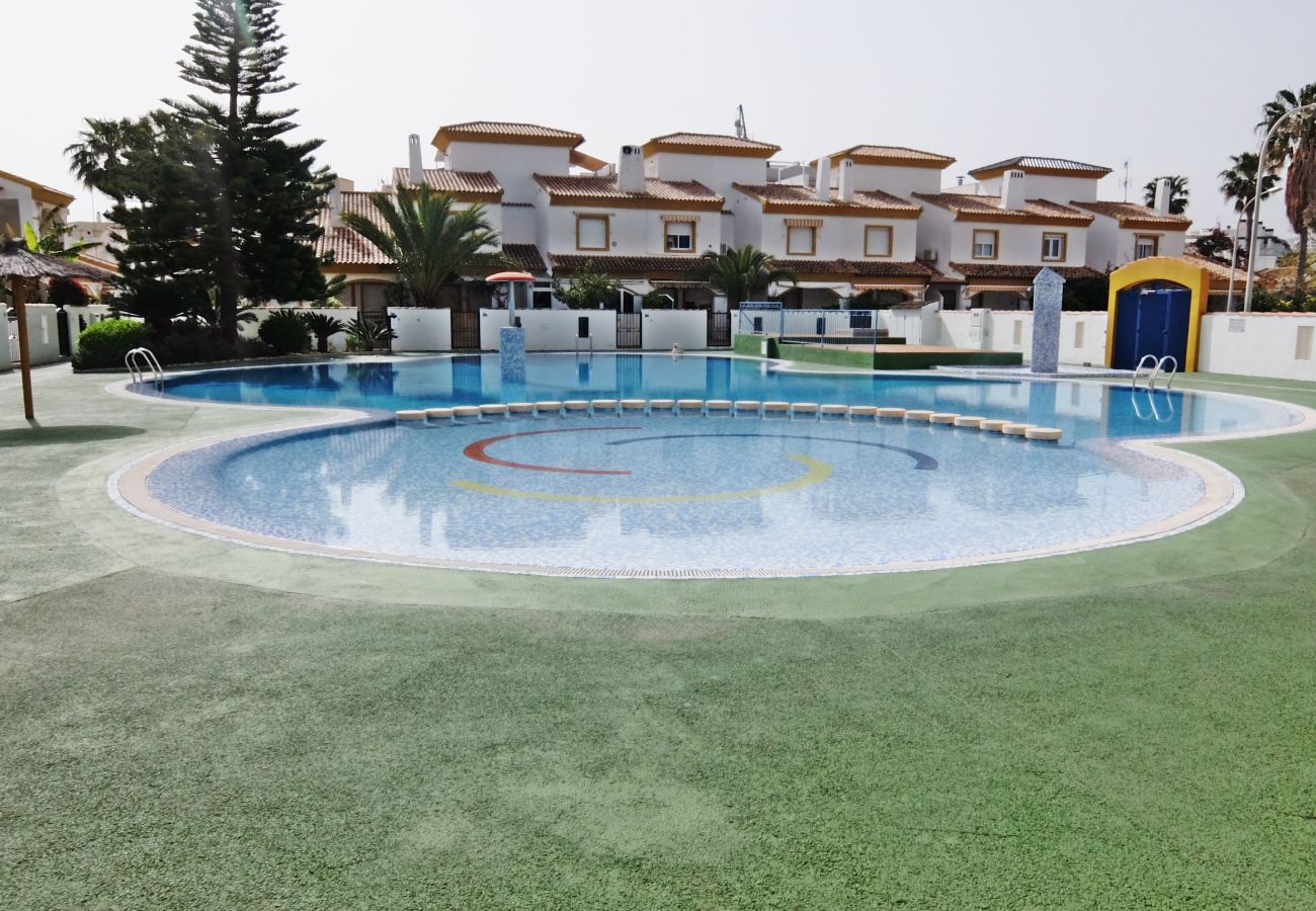 Apartment in Oliva - FAMILY HOUSE - POLIGONO 4 14/16 Apartment in Oliva - FAMILY HOUSE - POLIGONO 4 14/16