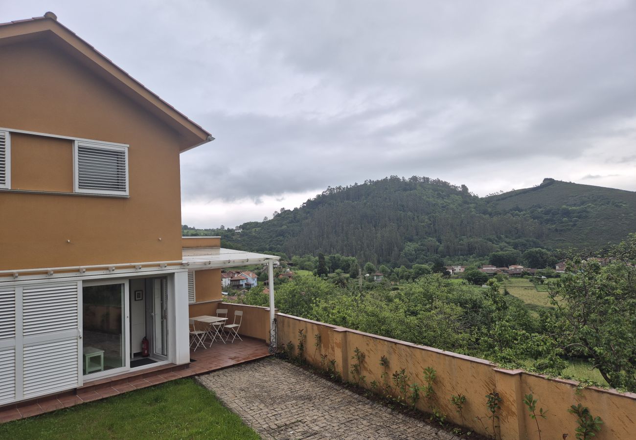 Apartment in Oviedo - 34A02 Casa en Las Caldas
