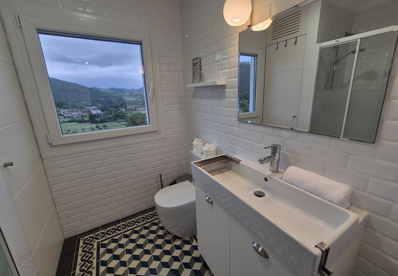 Apartment in Oviedo - 34A02 Casa en Las Caldas
