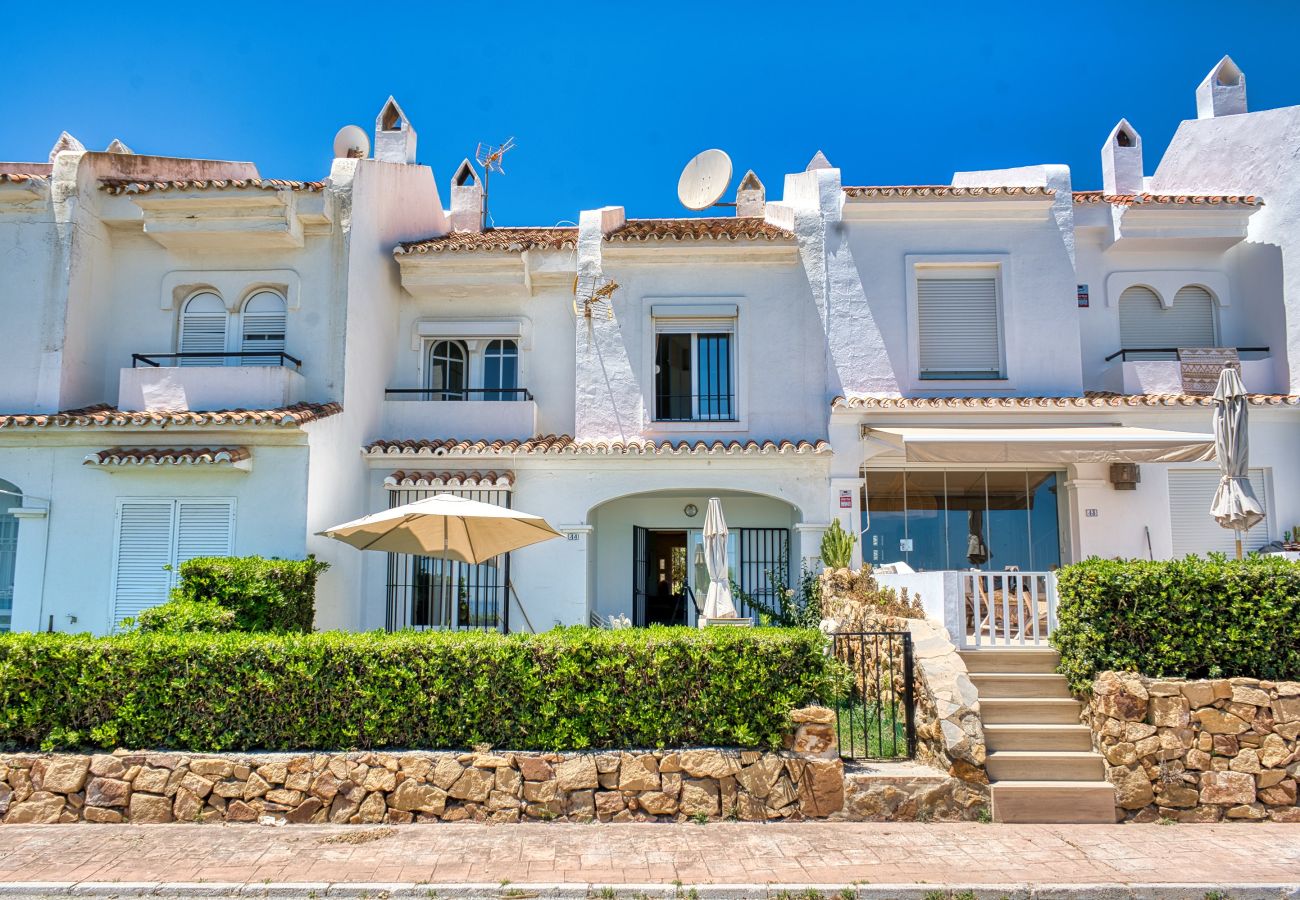 Terraced House in Manilva - 3133 Beachfront Townhouse in Aldea Beach