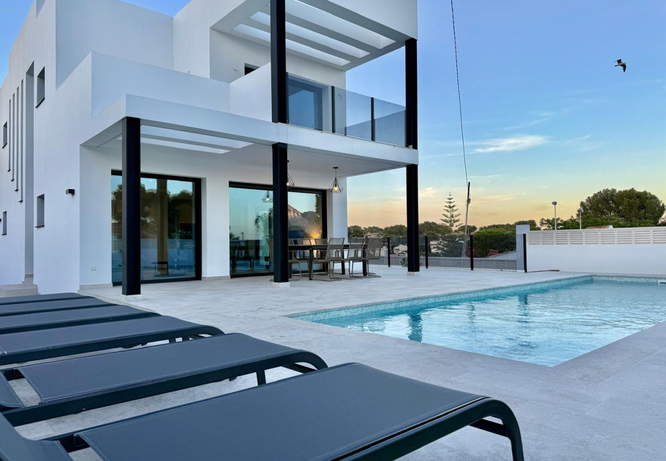 Villa in Calpe / Calp - AT355 VALLESA II