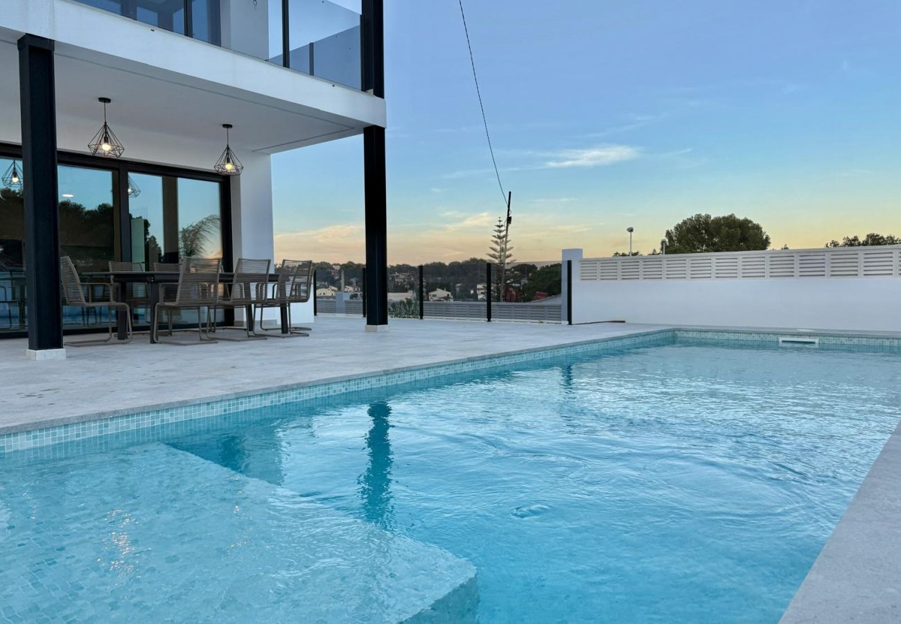 Villa in Calpe / Calp - AT355 VALLESA II