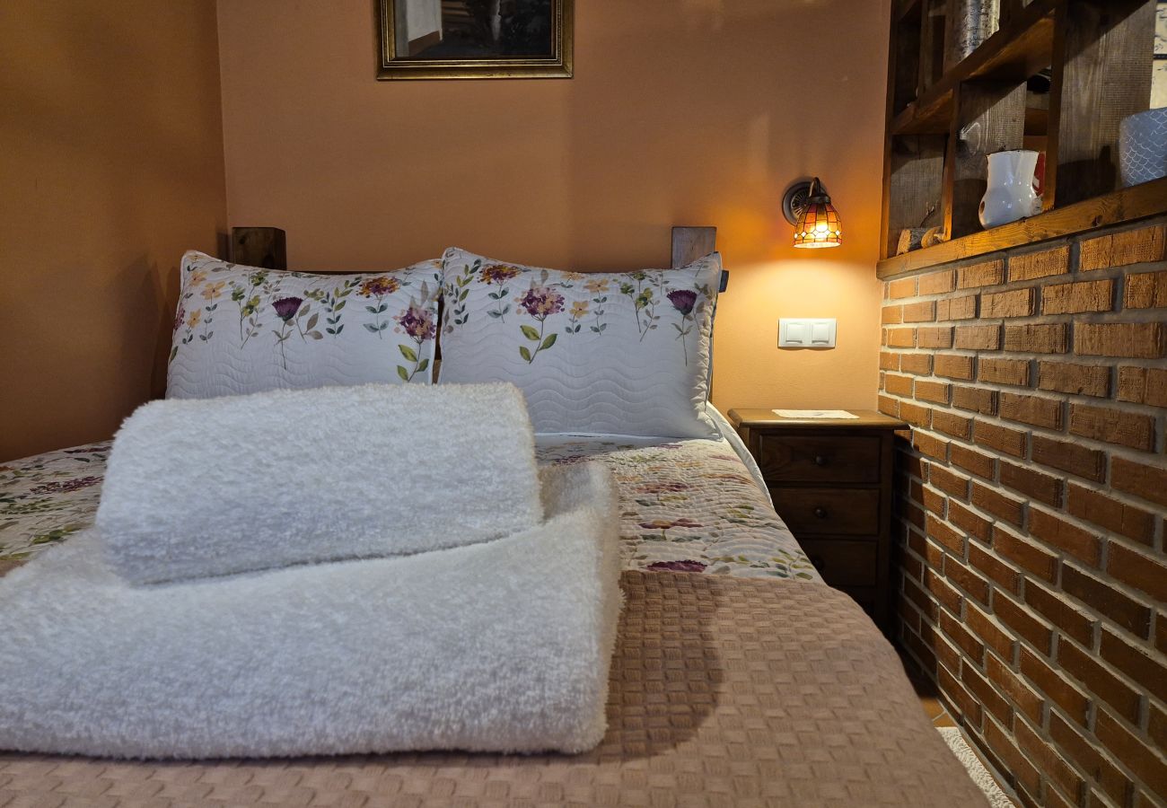 Apartment in Villaviciosa - 211A LA CHALANA Bonito Estudio en Tazones para 2 p