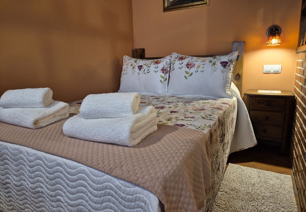 Apartment in Villaviciosa - 211A LA CHALANA Bonito Estudio en Tazones para 2 p