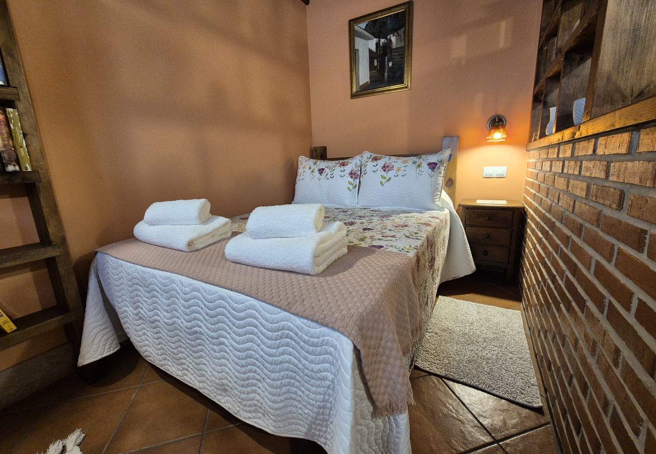 Apartment in Villaviciosa - 211A LA CHALANA Bonito Estudio en Tazones para 2 p