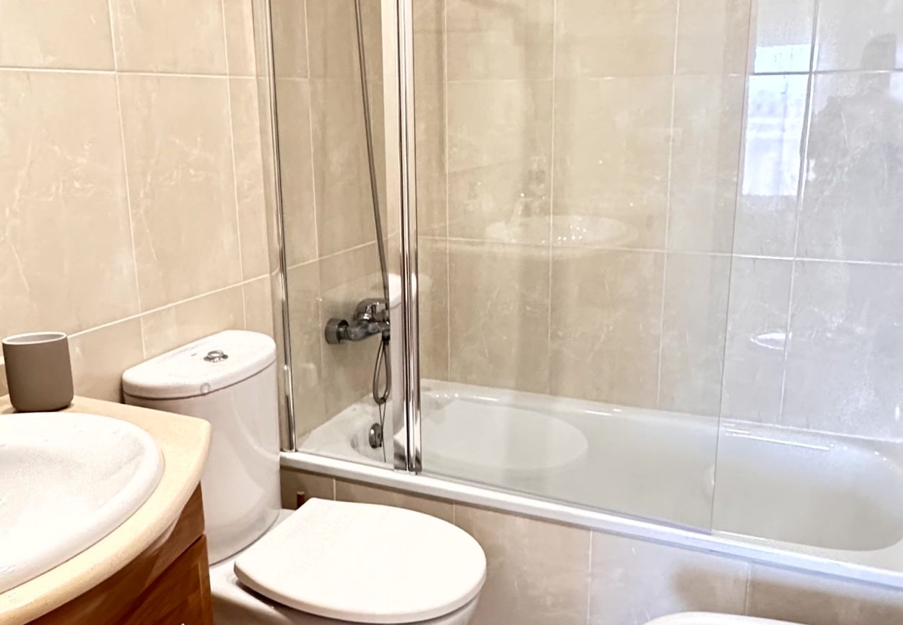 Apartment in Gandía - ATHENEA Bl-F, esc 2 - 9º - F