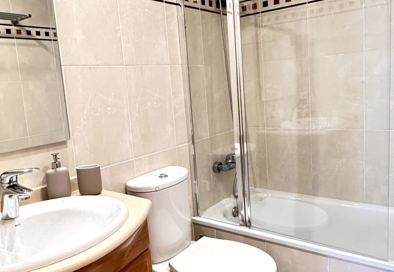 Apartment in Gandía - ATHENEA Bl-F, esc 2 - 9º - F