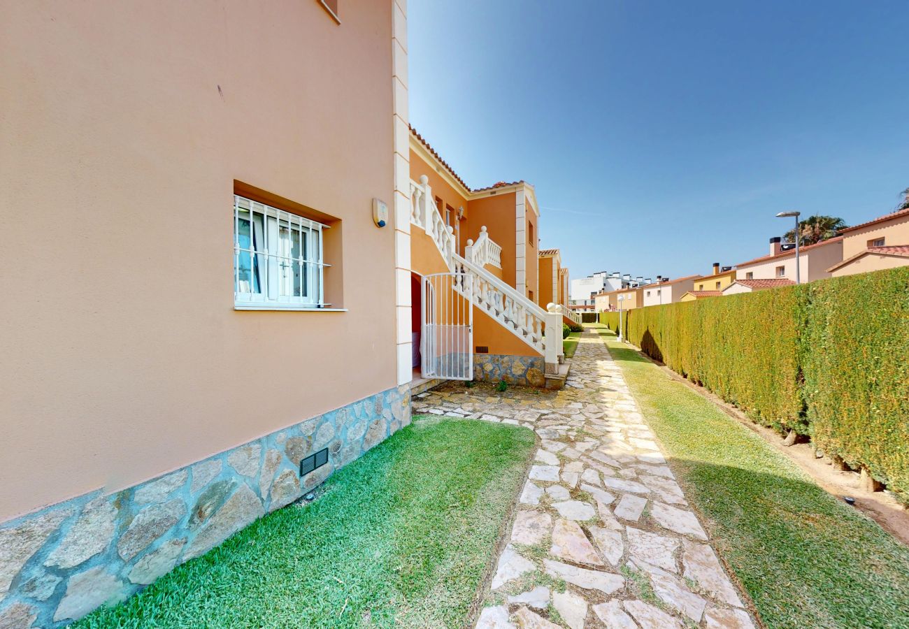 Apartment in Oliva - Club Sevilla VI 15A