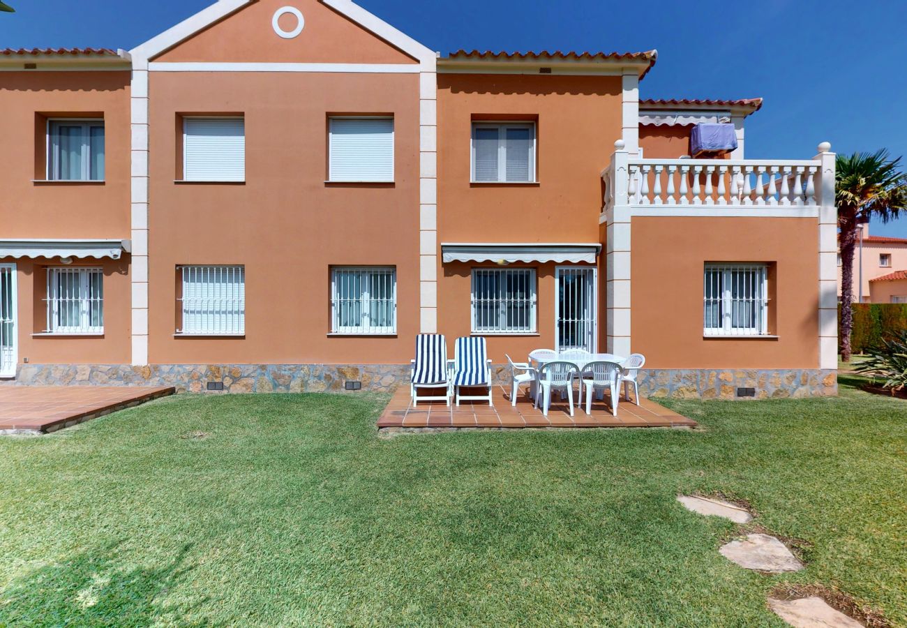 Apartment in Oliva - Club Sevilla VI 15A