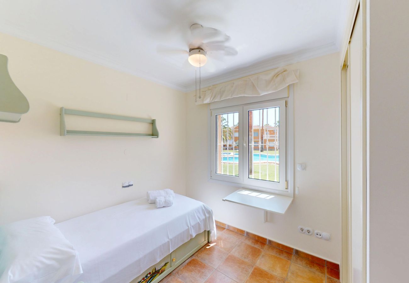 Apartment in Oliva - Club Sevilla VI 15A