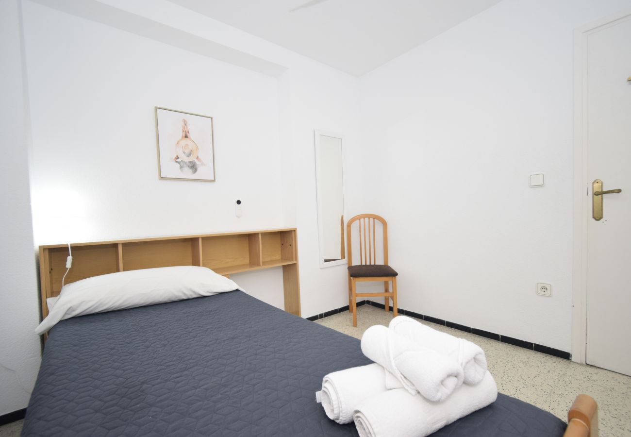 Apartment in Benidorm - FLECHA 13D (3 DORMITORIOS)