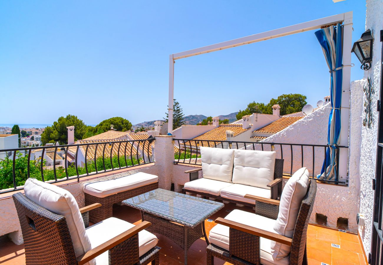 Terraced House in Nerja - Casa Rosa Splash Pool by Casasol