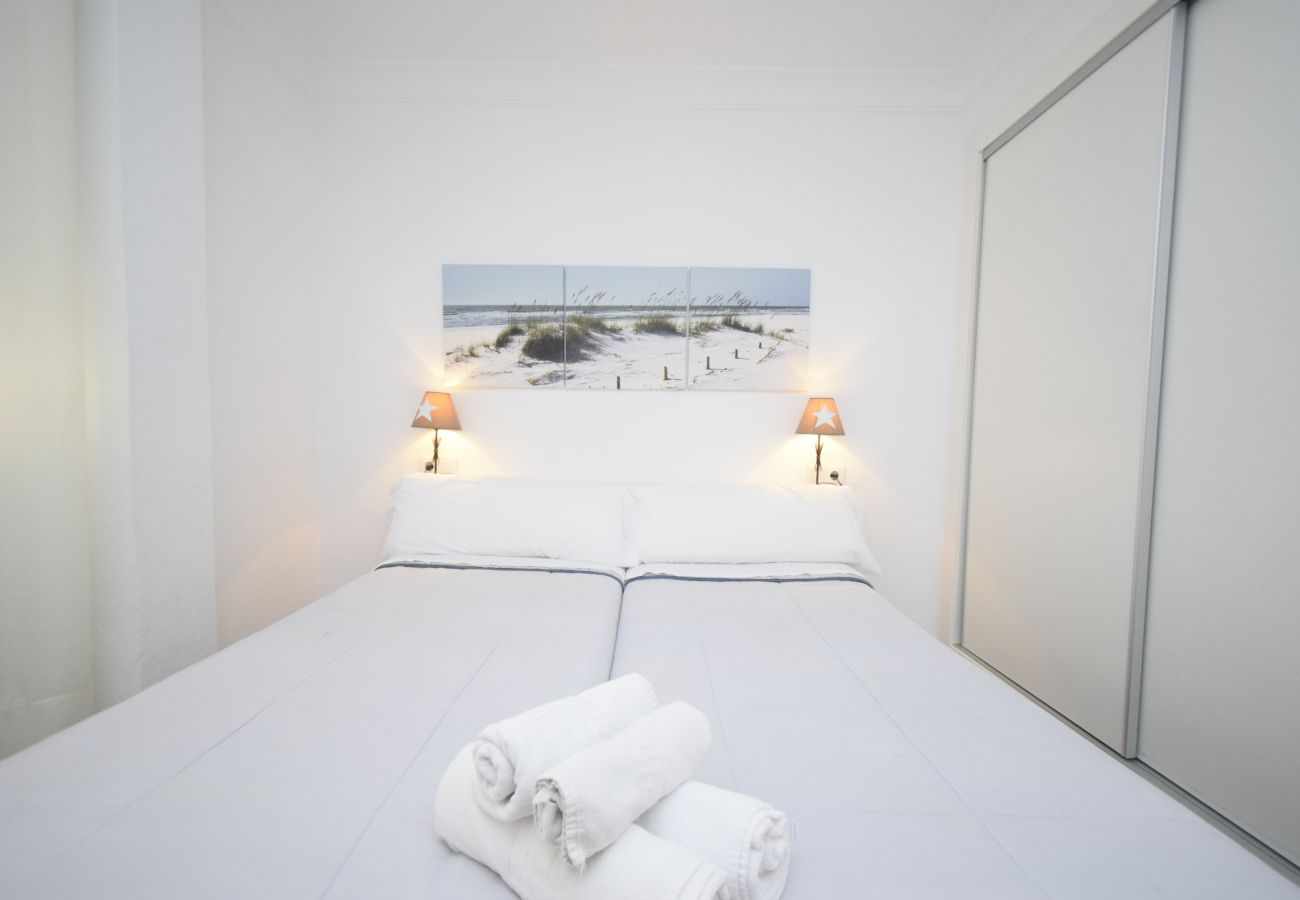 Apartment in Benidorm - ALLONAYA D 2-6