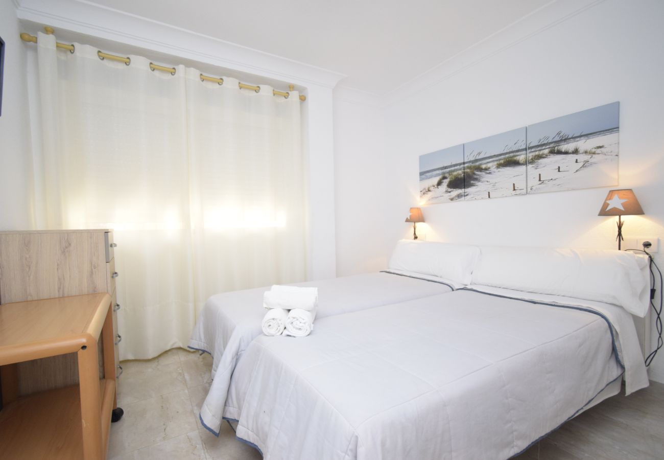 Apartment in Benidorm - ALLONAYA D 2-6