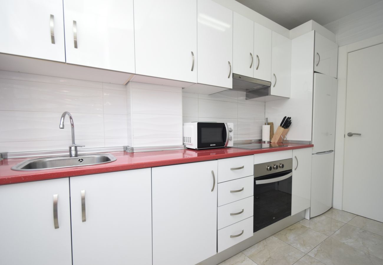Apartment in Benidorm - ALLONAYA D 2-6