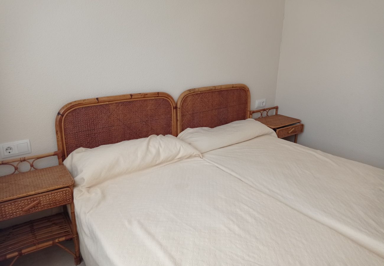 Apartment in Playa de Gandía - 1.Bahamas I esc.II 8º pta.15