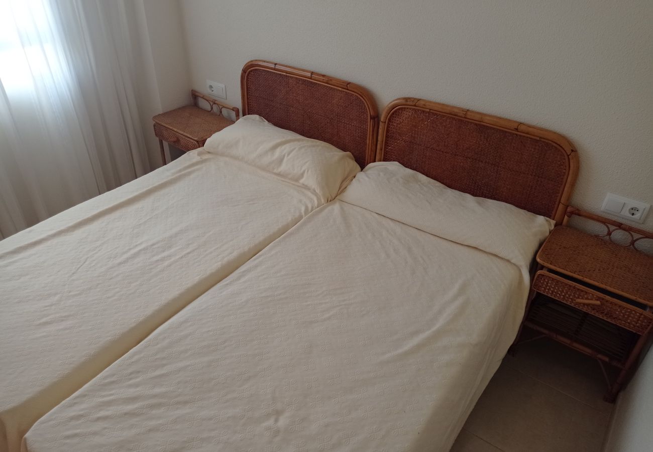 Apartment in Playa de Gandía - 1.Bahamas I esc.II 8º pta.15