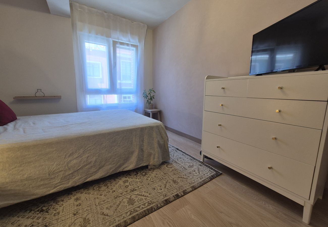 Apartment in Gijón - 1A158 Amplio Apto centro de Gijón