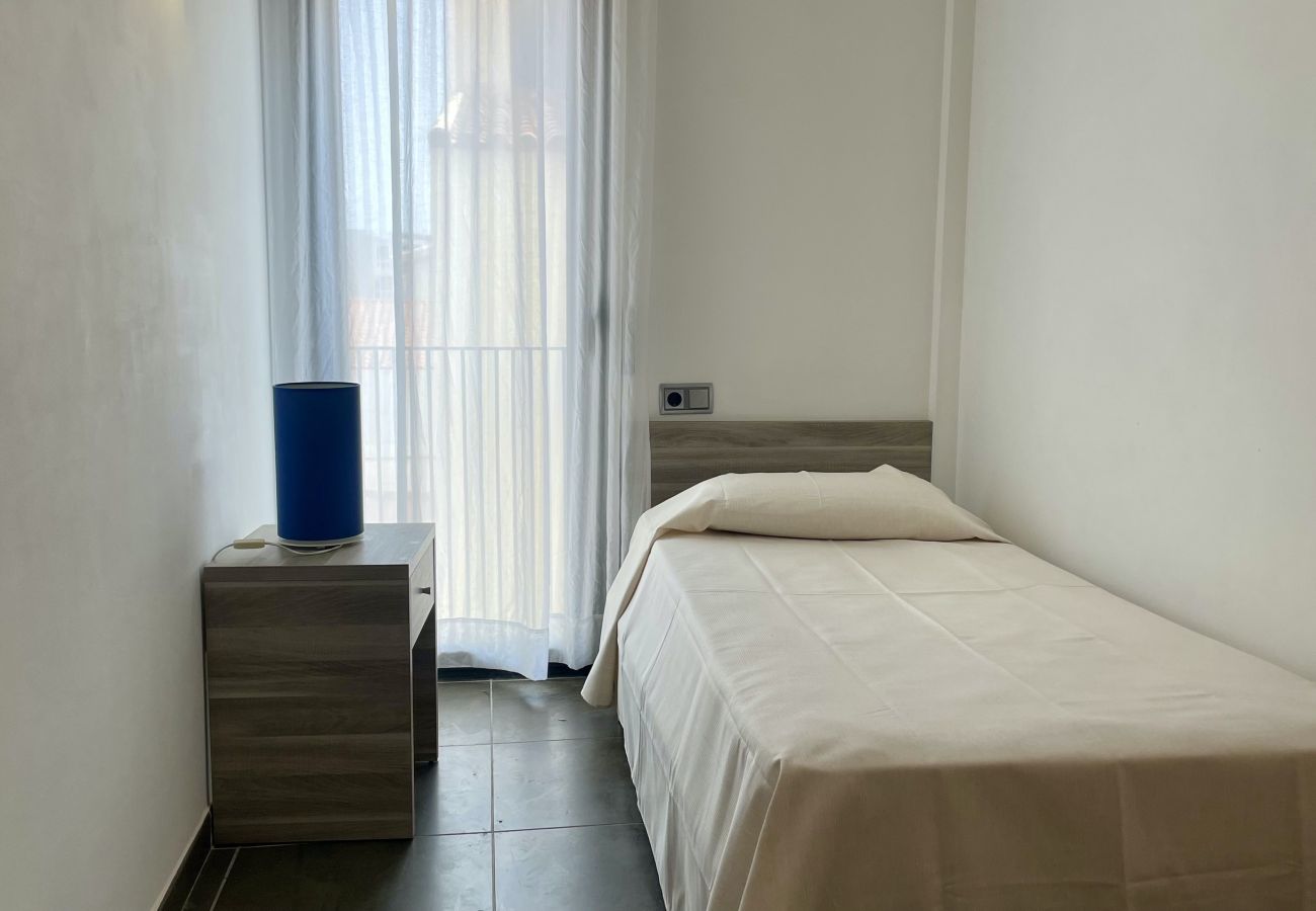 Apartment in Estartit - DARSENA B 3-4 2304