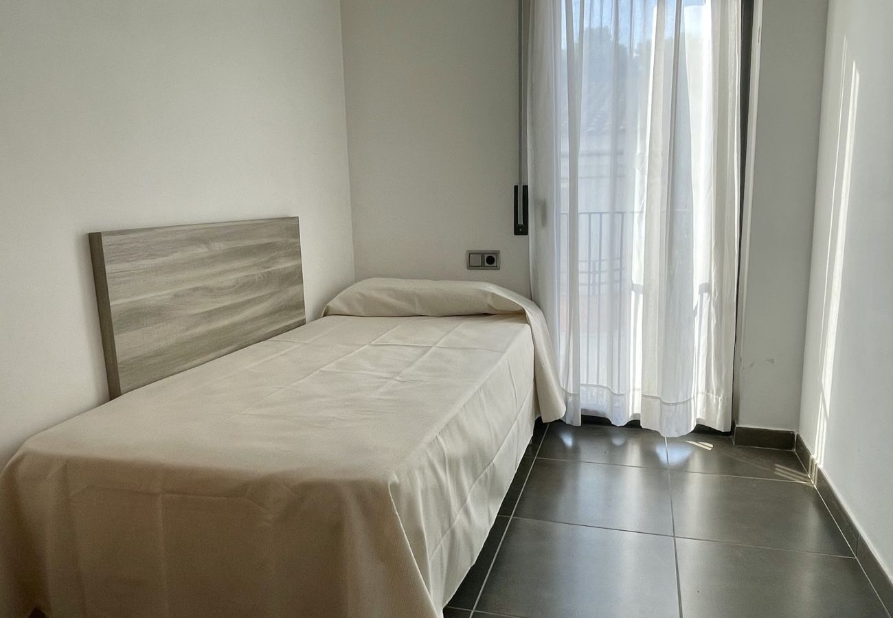 Apartment in Estartit - DARSENA C 1-2 1102