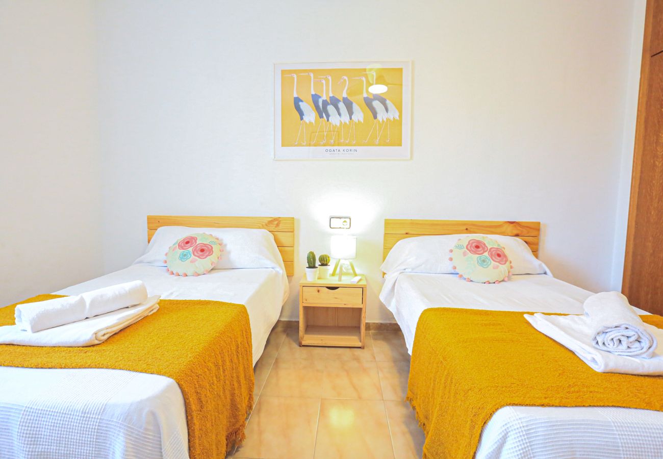 Apartment in Salou - LES COLUMNES