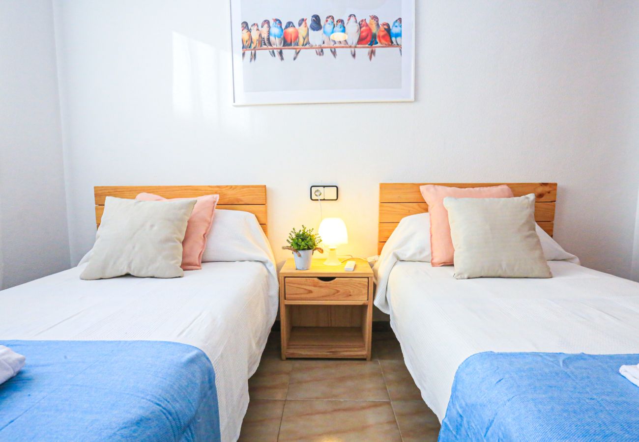 Apartment in Salou - LES COLUMNES