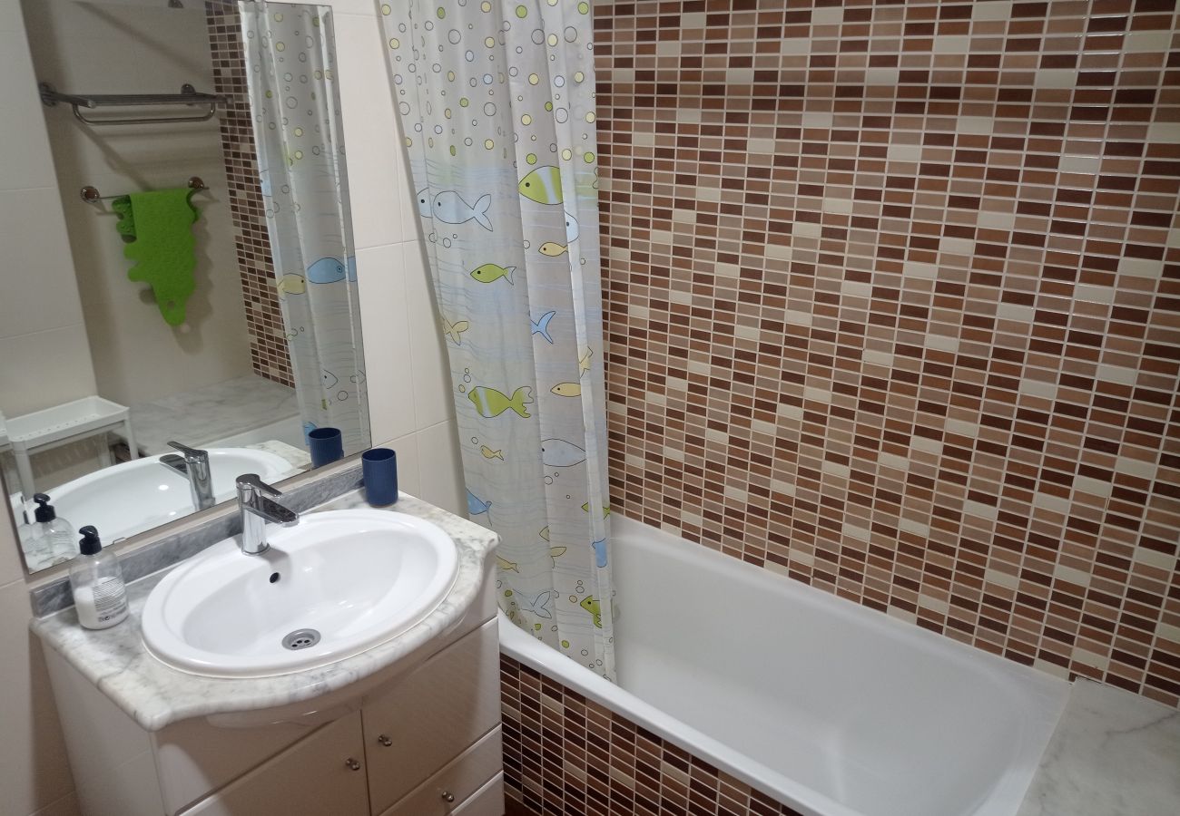 Apartment in Playa Xeraco - Delfines V bl.I esc.III 2º pta.6