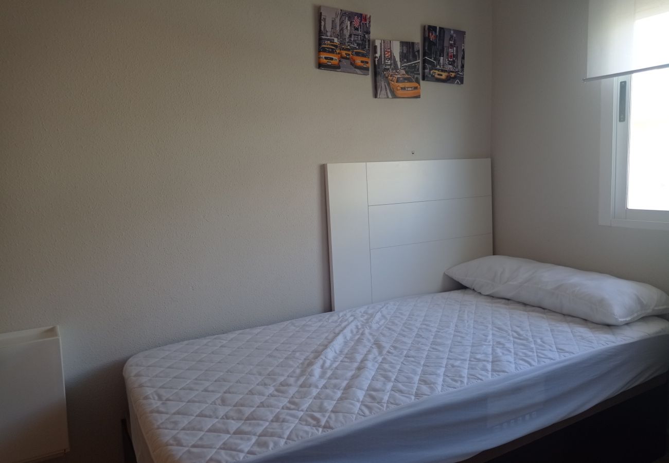 Apartment in Playa Xeraco - Delfines V bl.I esc.III 2º pta.6