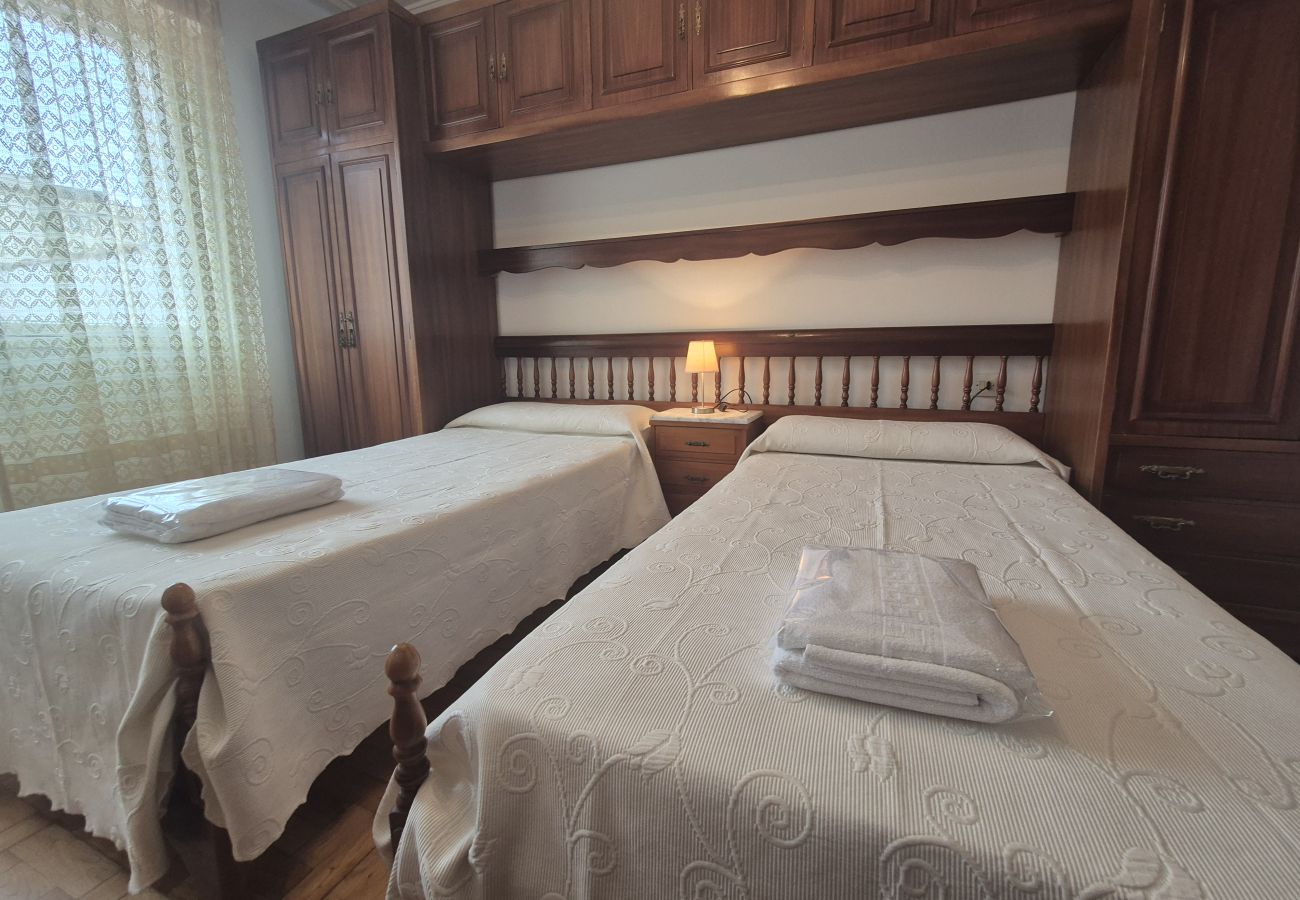 Apartment in Villaviciosa - 213A Apartamento Maximino