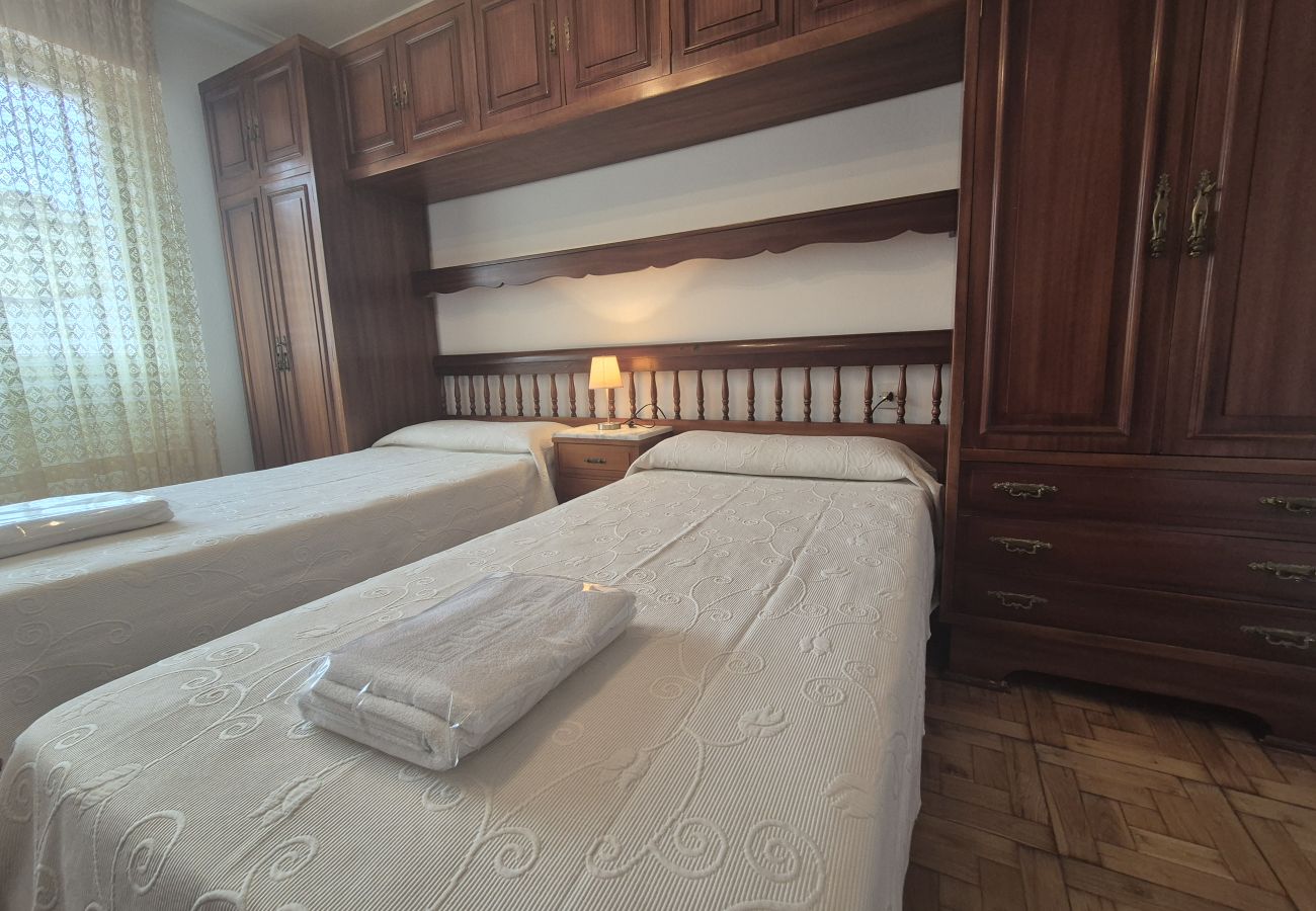 Apartment in Villaviciosa - 213A Apartamento Maximino