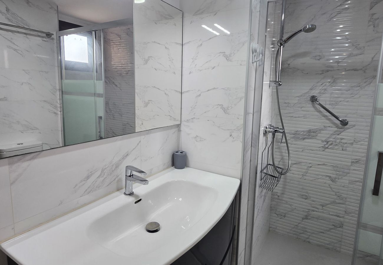 Apartment in Benidorm - CACHIRULO 6D