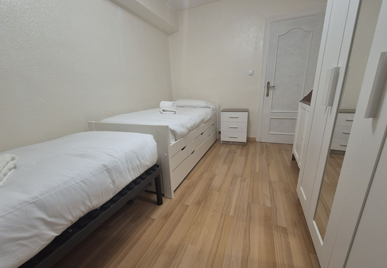 Apartment in Gijón - 1A166 ALQUILER TEMPORADA Apartamento recién reform