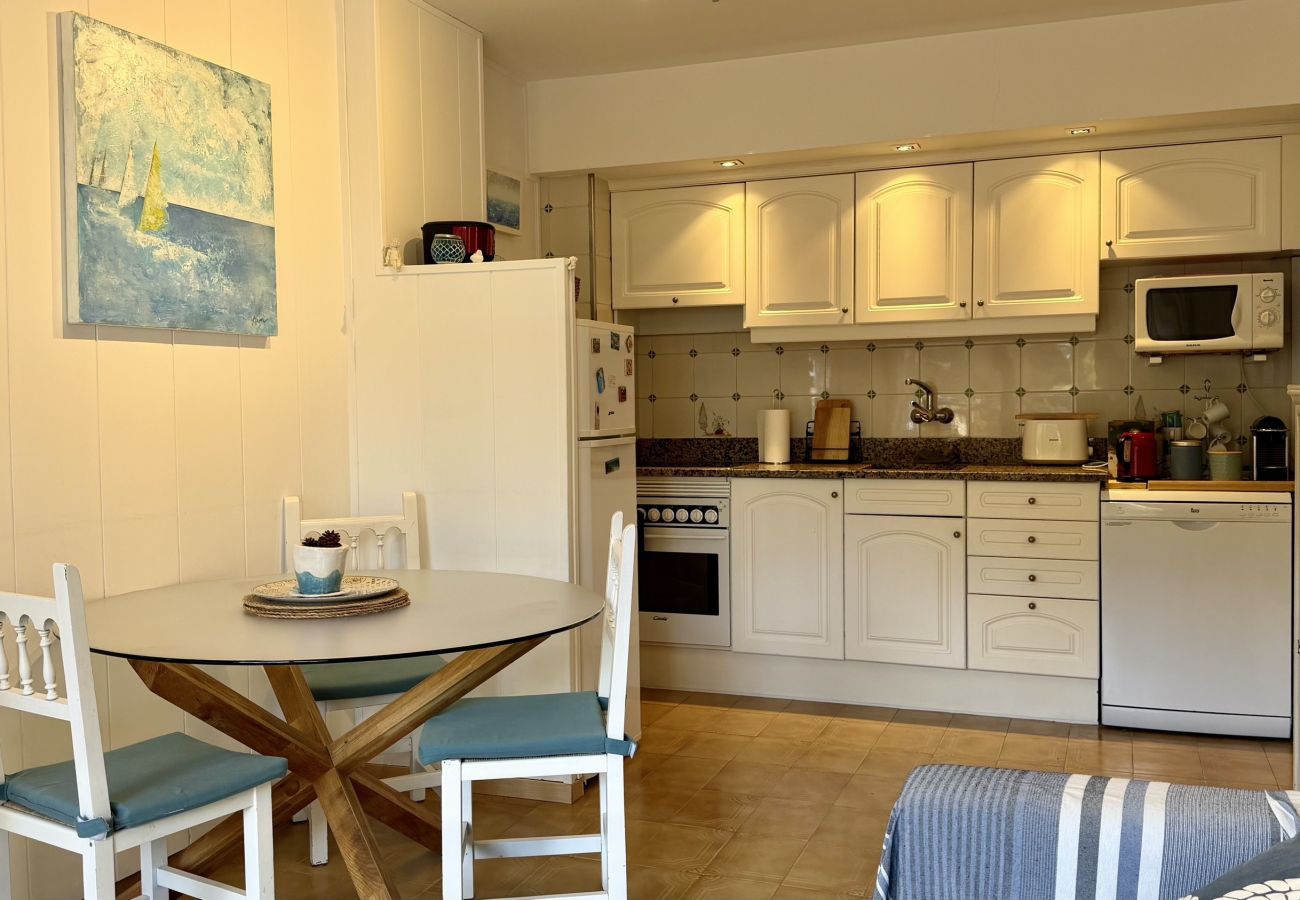 Apartment in Estartit - SALLES BEACH 08