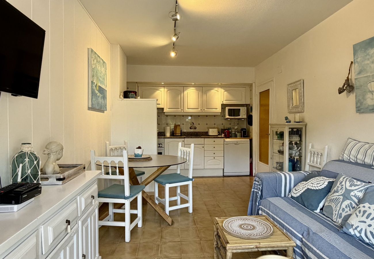 Apartment in Estartit - SALLES BEACH 08