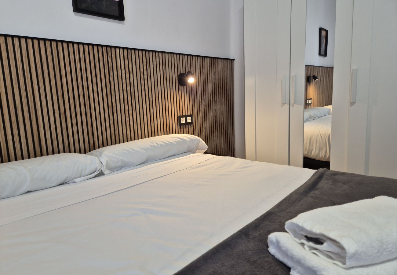 Apartment in Oviedo - 648A2 Apartamentos Mareval