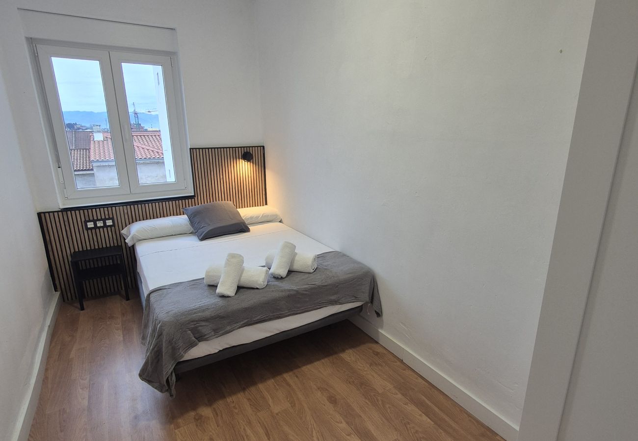 Apartment in Oviedo - 648D1 Apartamentos Mareval