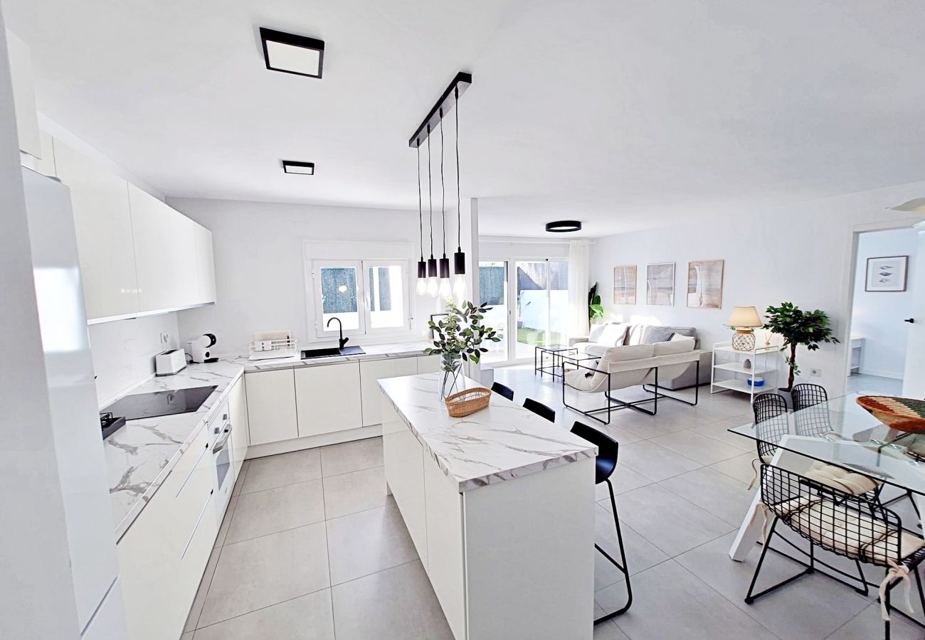 Apartment in Vera playa - Puerto Rey bajo