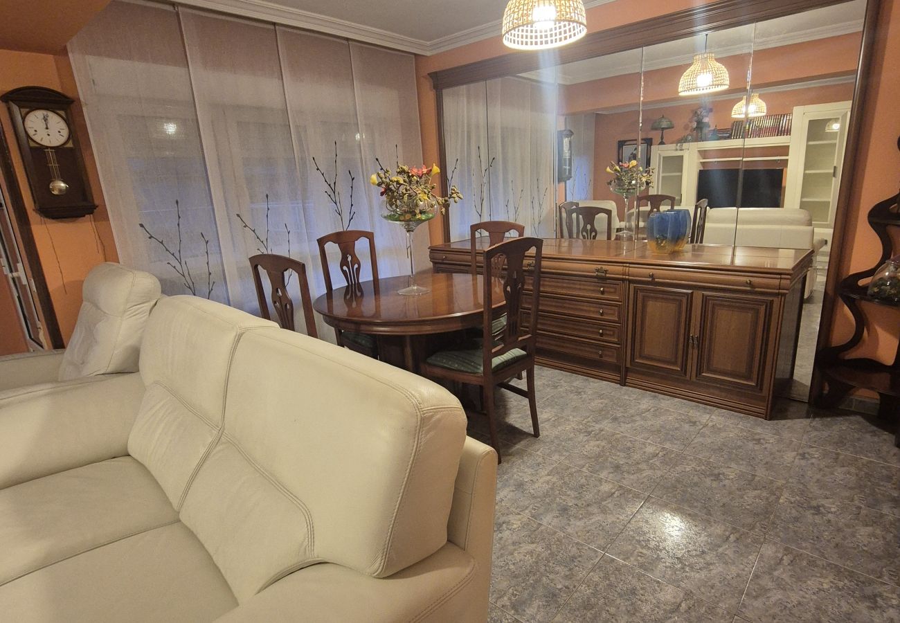 Apartment in Gijón - 1A168 ALQUILER TEMPORADA Apartamento con gran terr