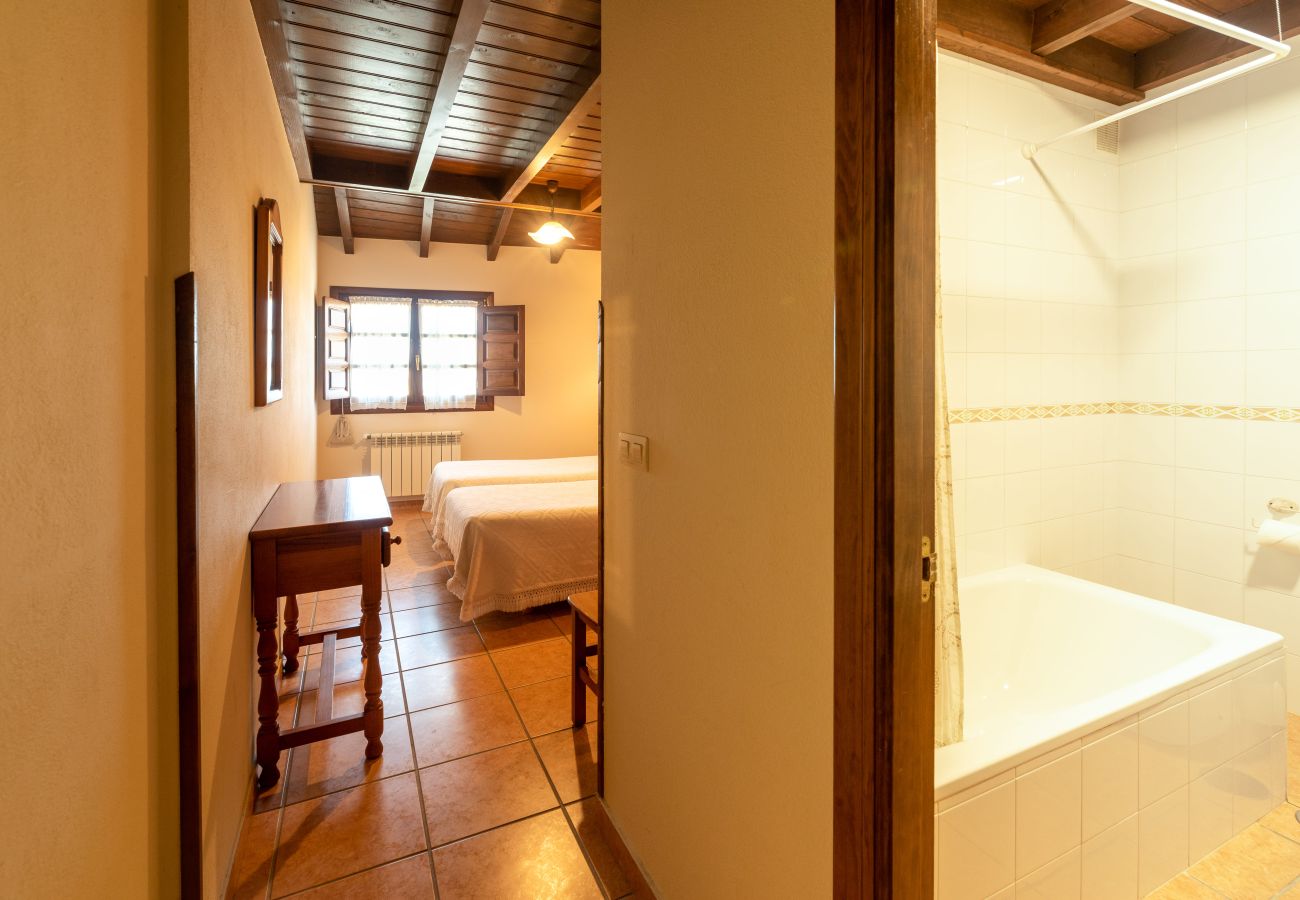 Cottage in Porrua - Llanes - 15B10 Casa La Indiana II by R2R Consulting