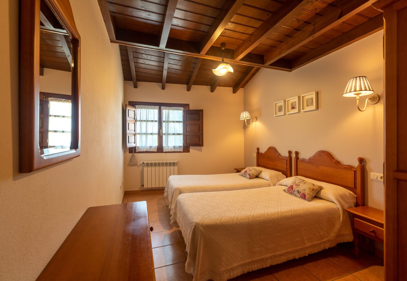 Cottage in Porrua - Llanes - 15C10 Casas La Indiana III by R2R Consulting