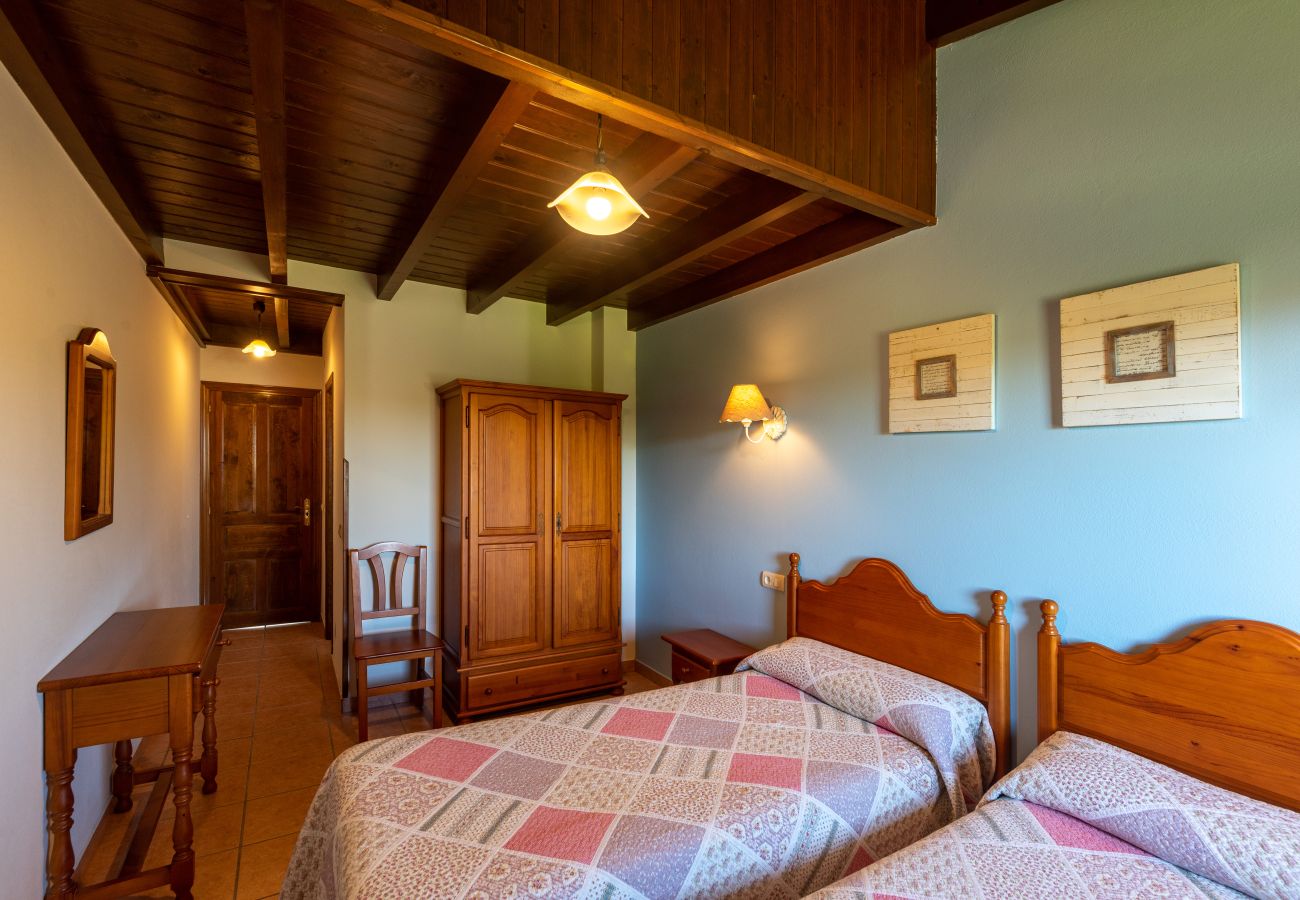 Cottage in Porrua - Llanes - 15C10 Casas La Indiana III by R2R Consulting