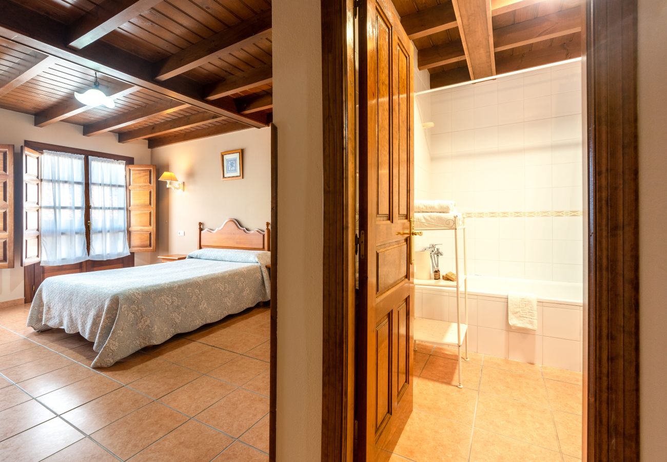 Cottage in Porrua - Llanes - 15C10 Casas La Indiana III by R2R Consulting