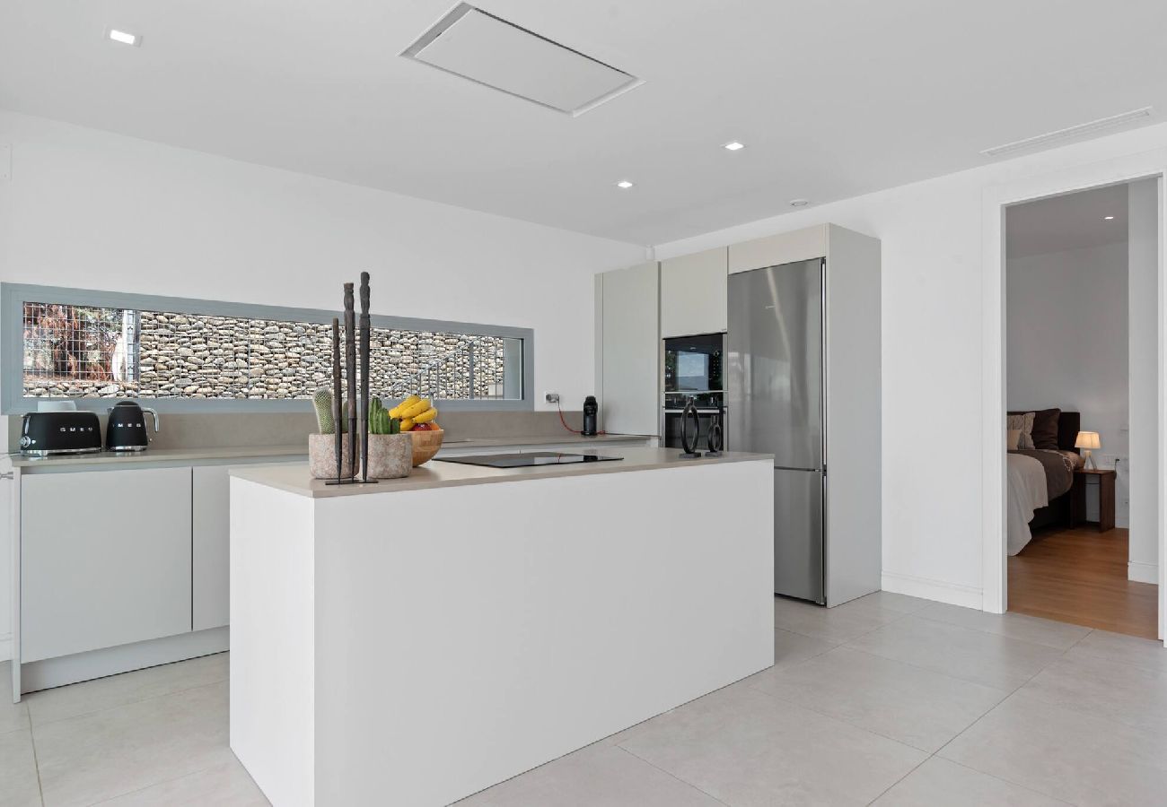 Villa in Marbella - 3301 Villa Mariposa (r3907066)