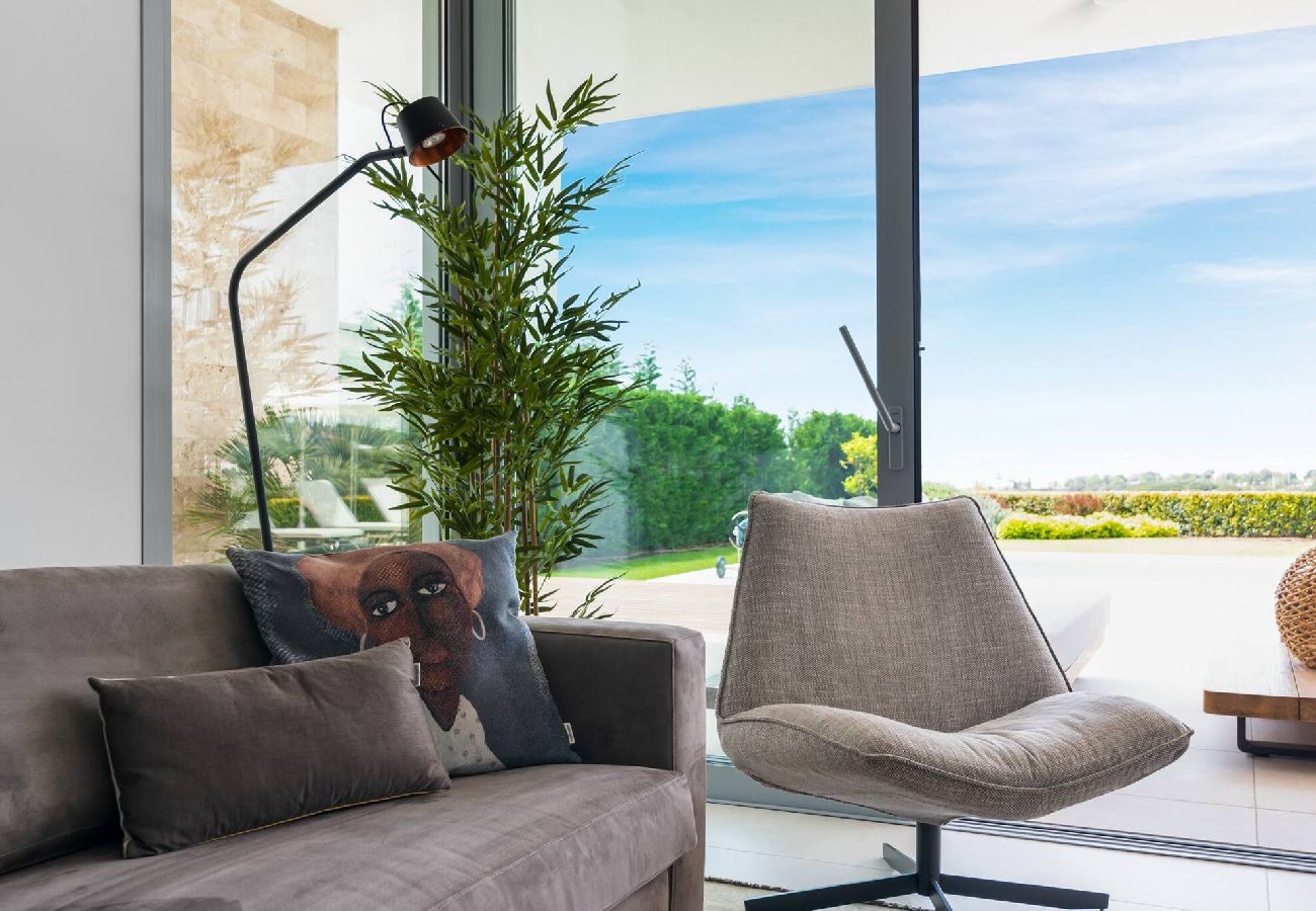 Villa in Marbella - 3301 Villa Mariposa (r3907066)