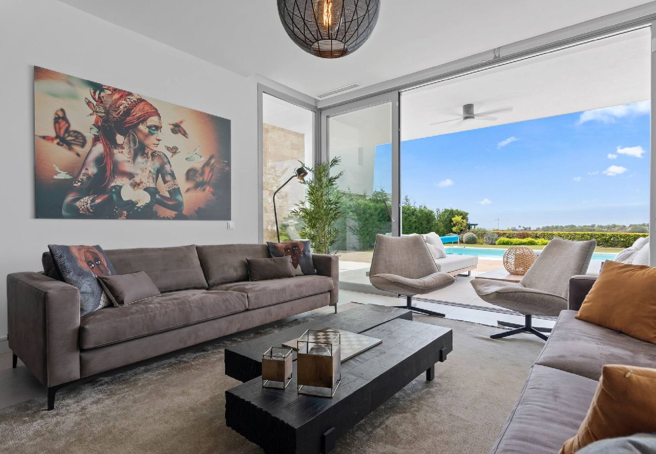 Villa in Marbella - 3301 Villa Mariposa (r3907066)